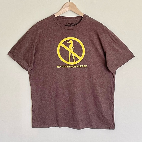 NEW Chive “No Duckface Please” Graphic Yellow Brown T Shirt Adult size XL - Picture 3 of 8